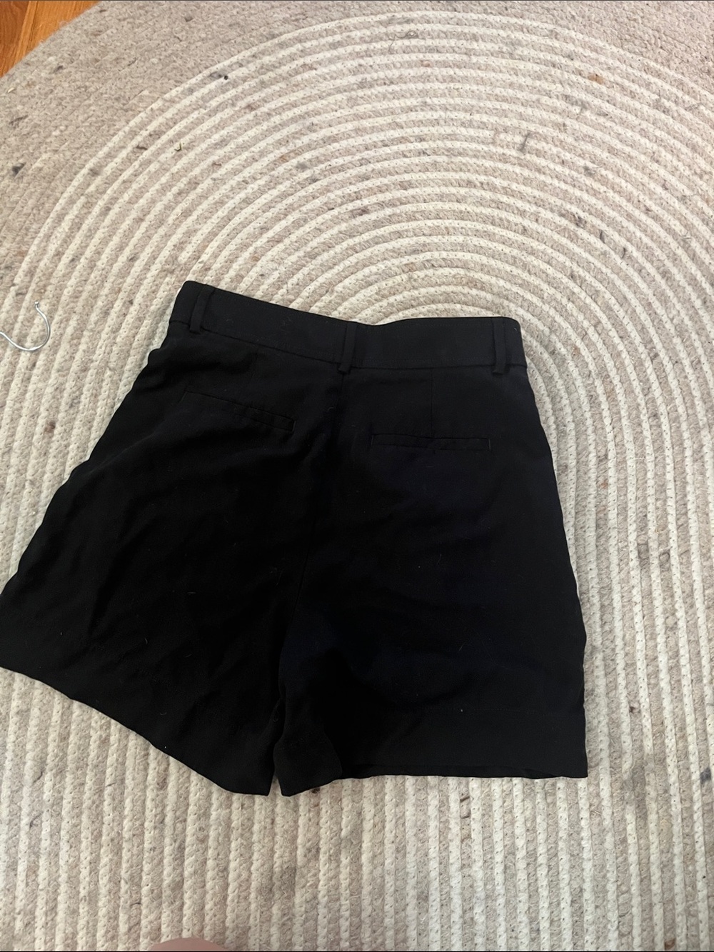 Everlane the Draper buttersmooth pleated black high waisted shorts - Picture 6 of 10